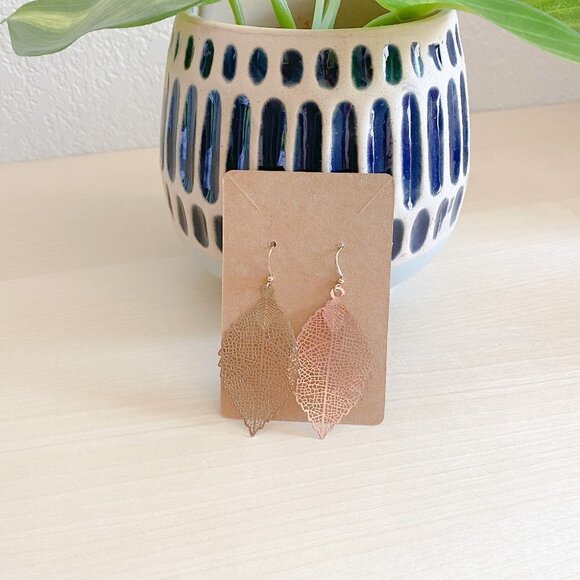 🌿 BOHO Leaf Earrings - Picture 1 of 1